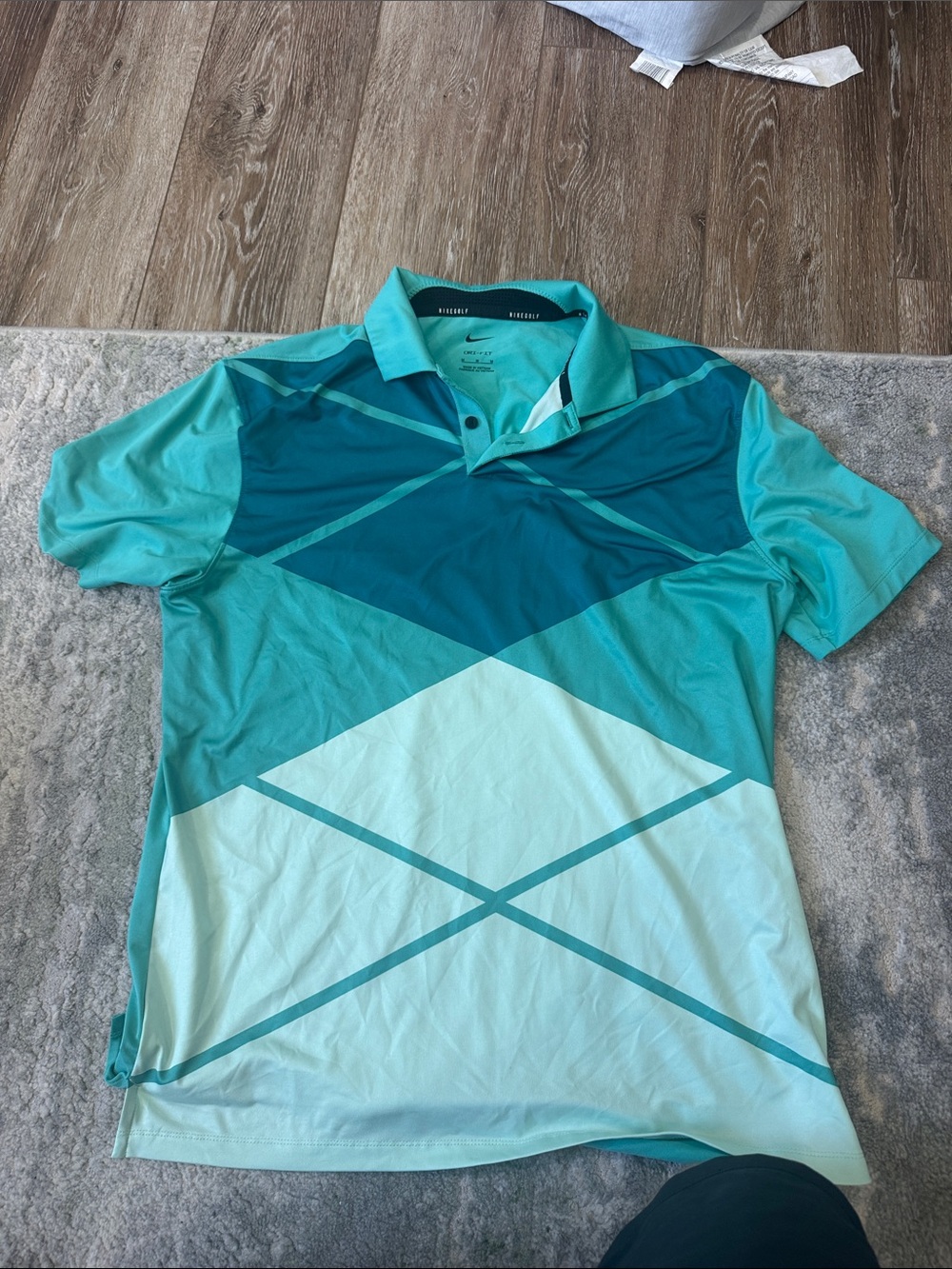 Nike Men’s Teal & Aqua Geometric Polo